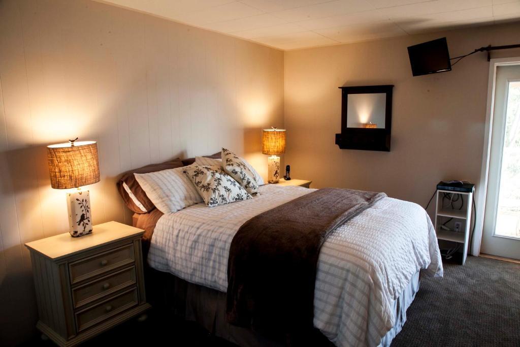 Marge'S Manor Villa Sooke Room photo