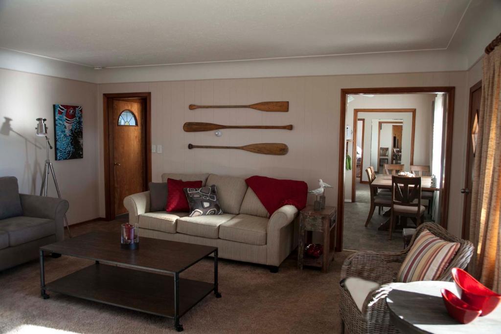 Marge'S Manor Villa Sooke Room photo